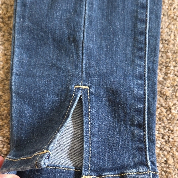 Judy Blue Classic Blue Skinny Jeans - Picture 5 of 10